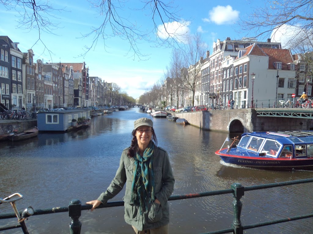 What to get a girl for her birthday? Herring and floating houses!